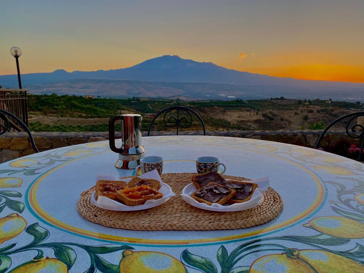 Cs Villa Fronte Etna Centuripe Exteriér fotografie