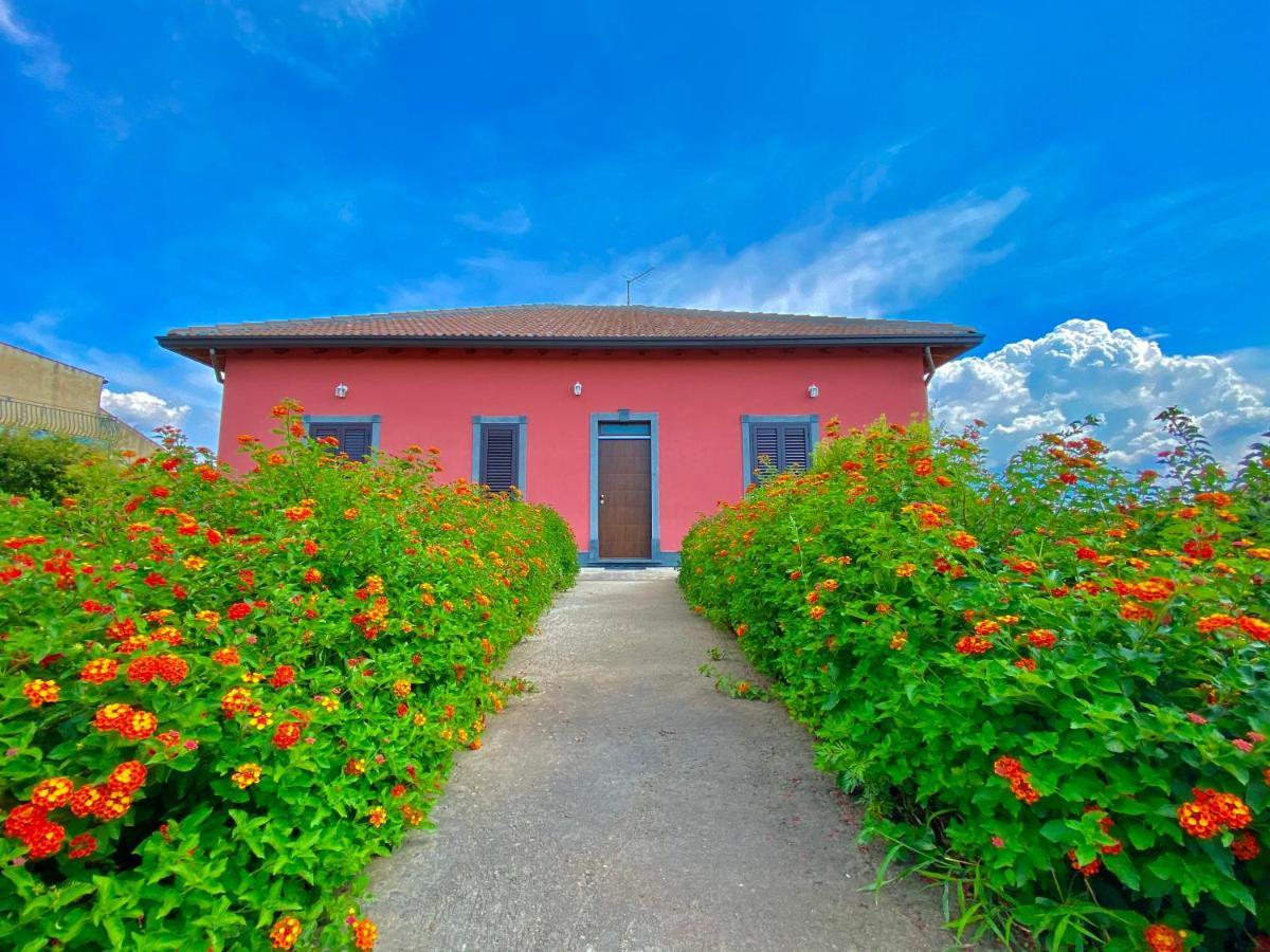 Cs Villa Fronte Etna Centuripe Exteriér fotografie